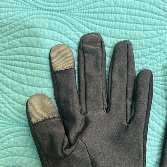 Armani Exchange touchscreen leather/polyester gloves with buckles and studs - Picture 7 of 11